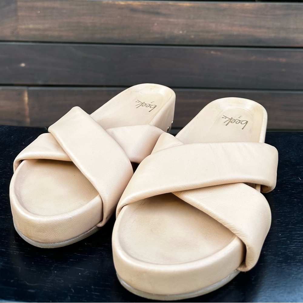 Beek platform  leather sandal Rhea, color natural